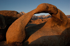 2006_usa_california_alabama_hills_moebius_arch
