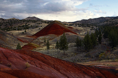 2010_oregon_painted_hills_roter_kegel