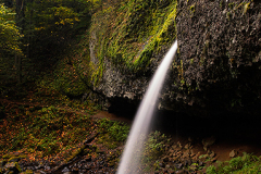2010_usa_oregon_columbia_gorge_ponytail_falls