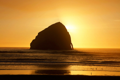 2010_usa_oregon_pacific_cape_kiwanda_keyhole_haystack_rock